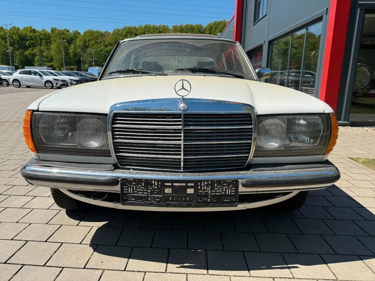 Mercedes-Benz 230 E W123(Tüv&Insp.neu/2 Hand), foto 2