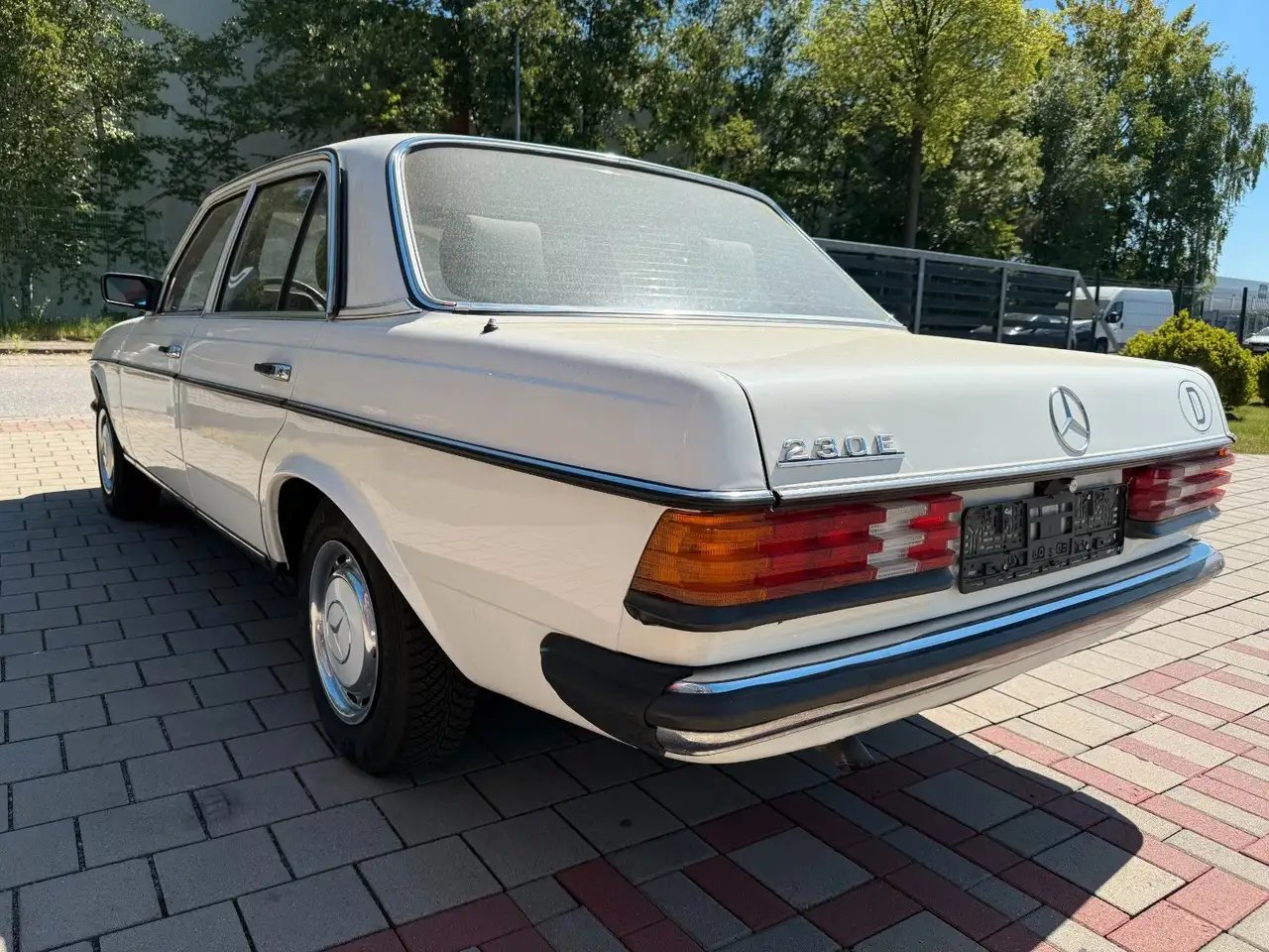 Mercedes-Benz 230 E W123(Tüv&Insp.neu/2 Hand), foto 12