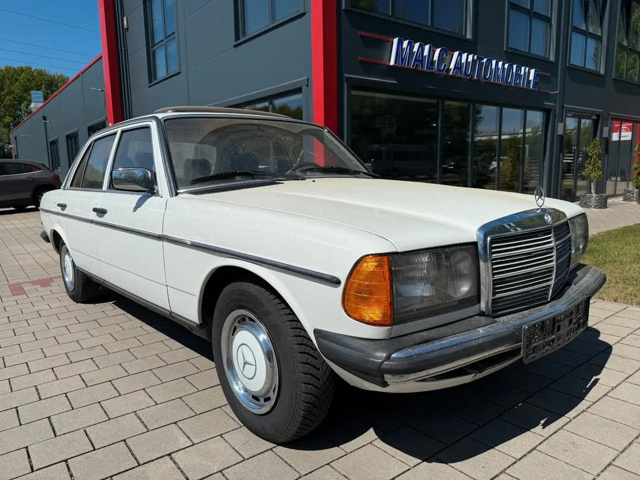 Mercedes-Benz 230 E W123(Tüv&Insp.neu/2 Hand), foto 1