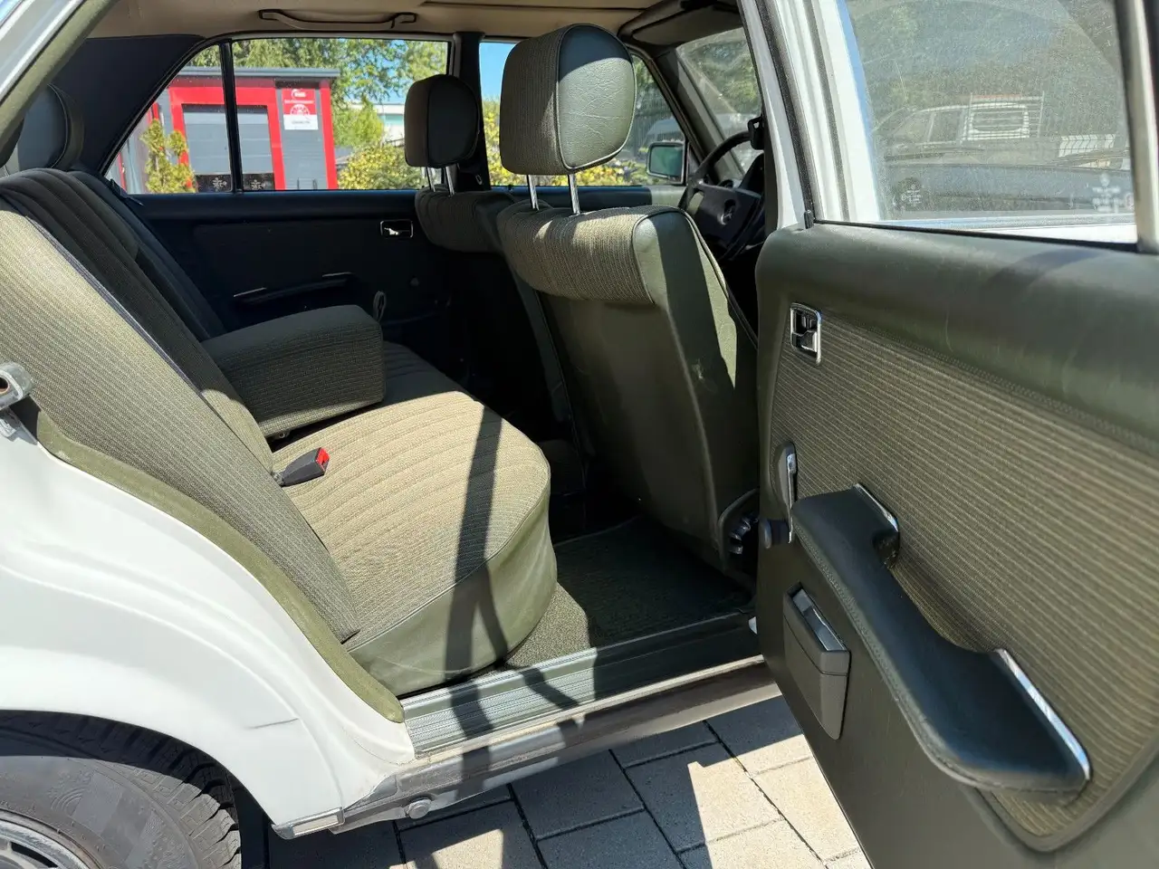 Mercedes-Benz 230 E W123(Tüv&Insp.neu/2 Hand), foto 8