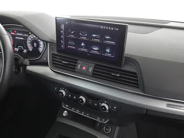 Audi Q5 view 13