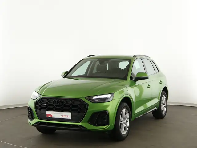 Audi Q5 view 2