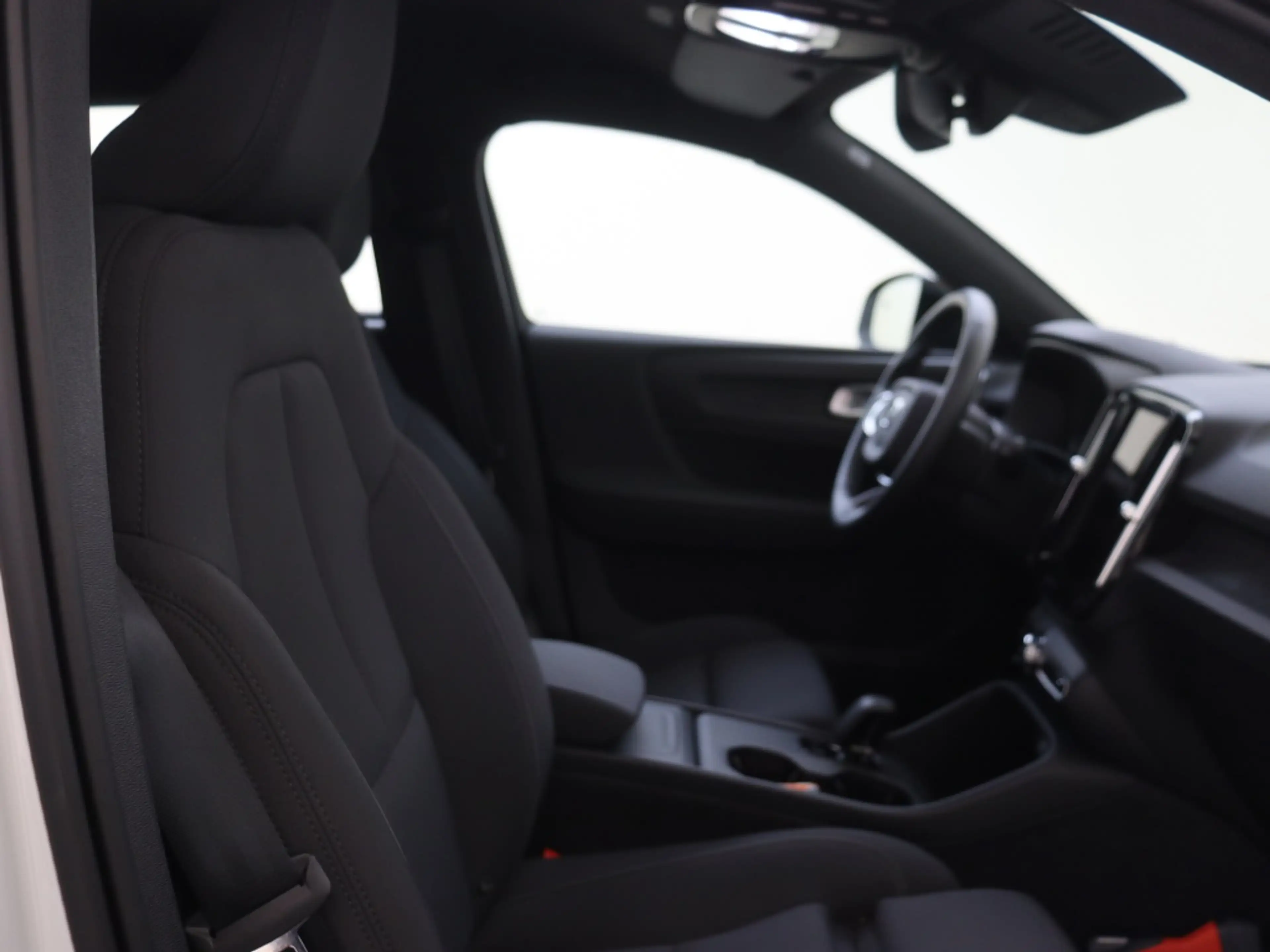 Volvo EX40 Extended Plus 82 kWh | Trekhaak | Stoel/Stuurverwa — photo 13