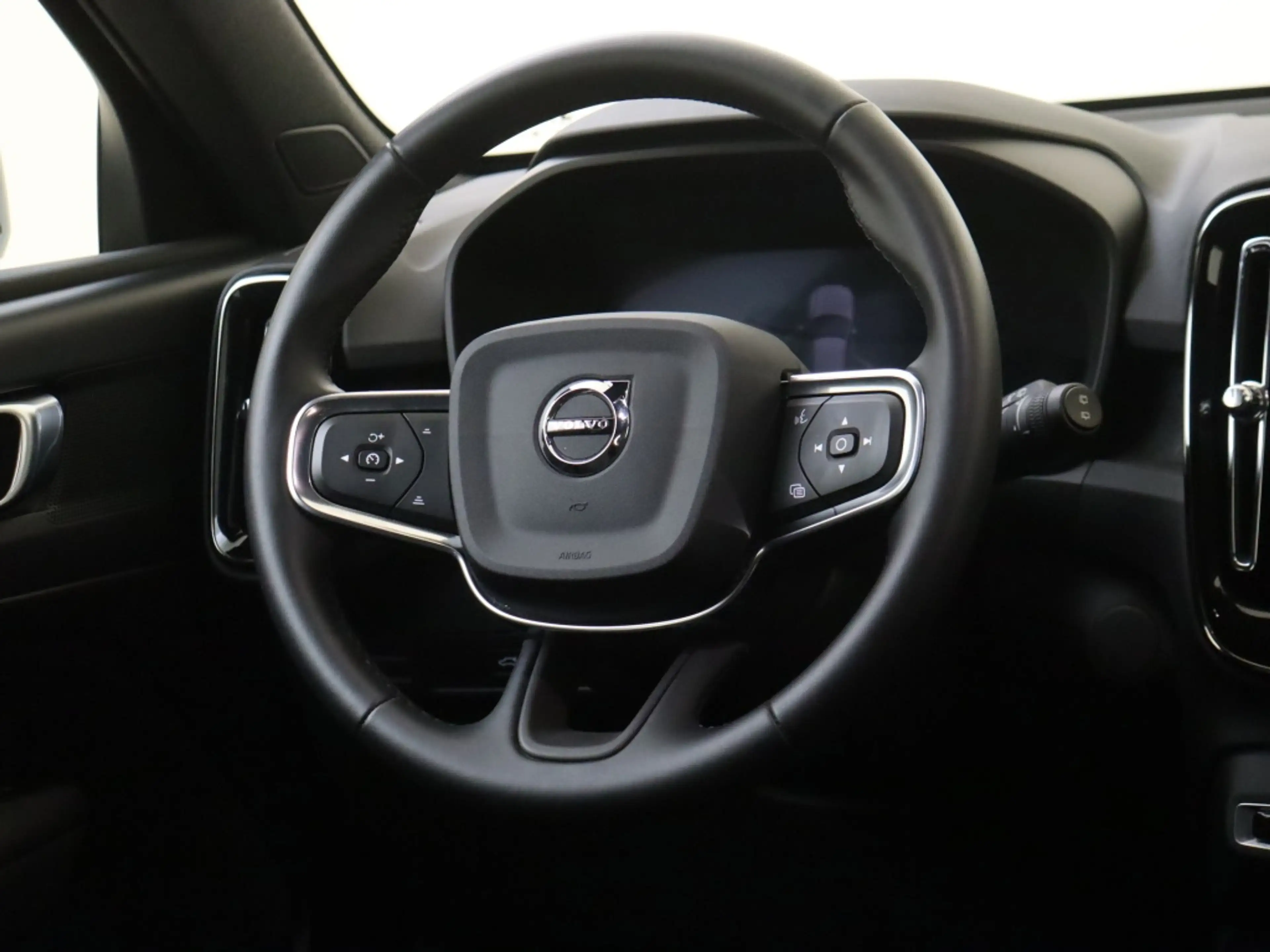 Volvo EX40 Extended Plus 82 kWh | Trekhaak | Stoel/Stuurverwa — photo 11