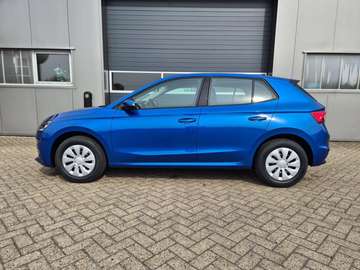 1.0 TSI 95PS Selection 5-türig Rückf.Kamera Par...