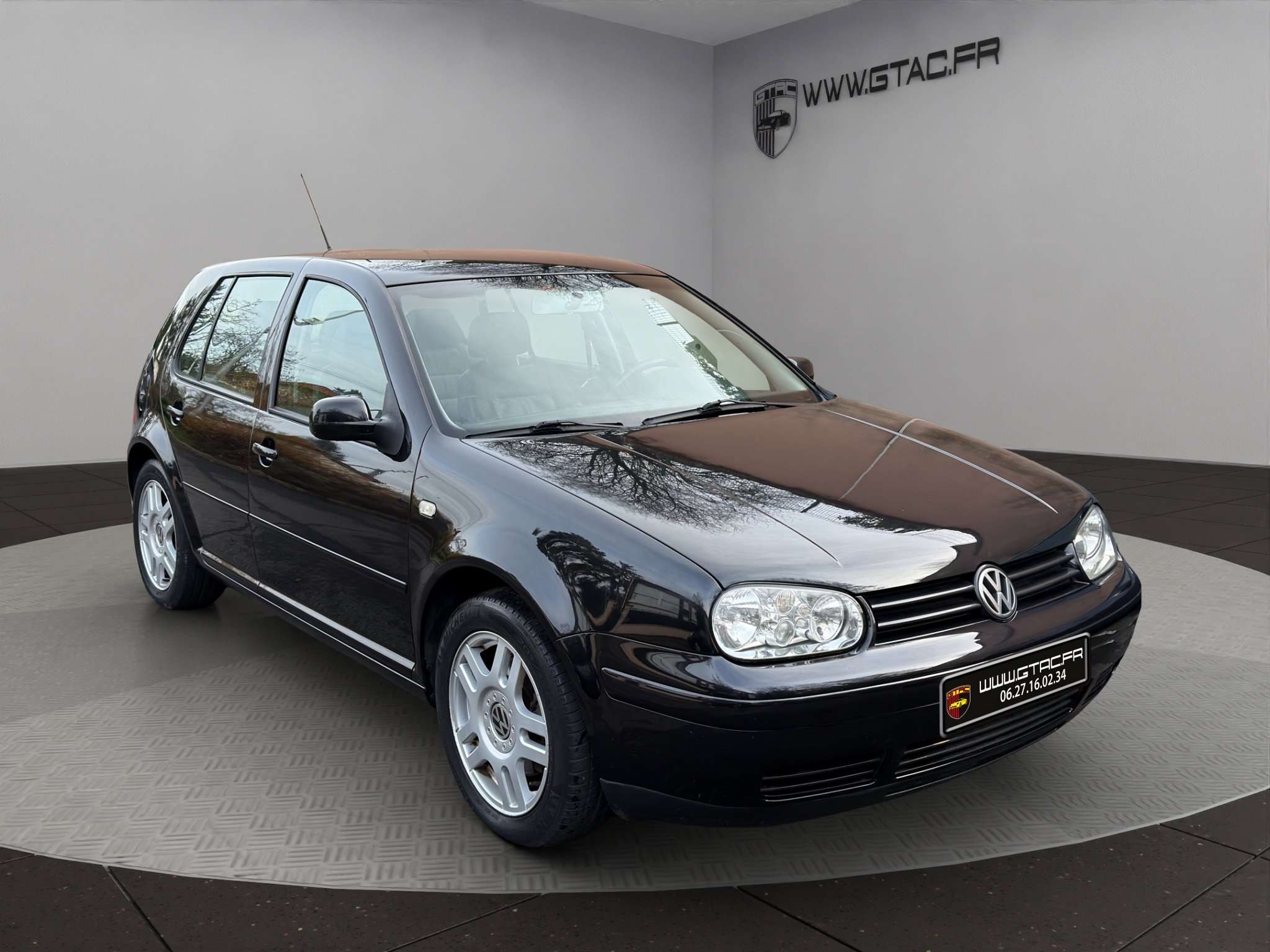 Volkswagen Golf GTI