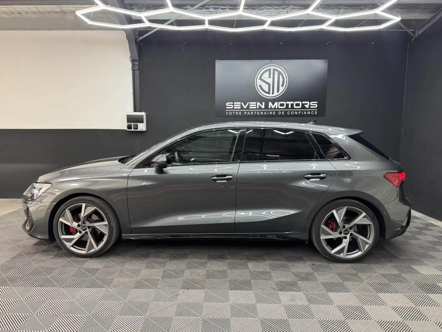 Audi A3 2.0 35 TDI - 150ch - S-Tronic 7  S line Garantie 1 Grijs - 2