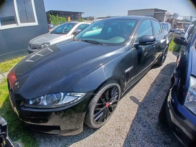 Jaguar XF XF 3,0 Diesel Premium Luxury *Startet sehr schwer*
