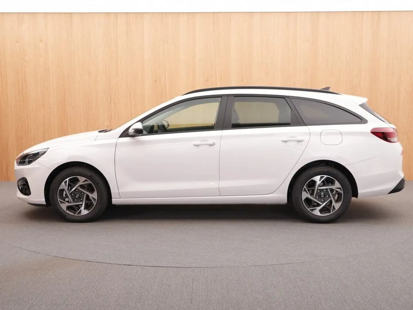 Hyundai i30 Kombi 1.0 T-GDI Style T-GDI mild Hybrid bijela - 2