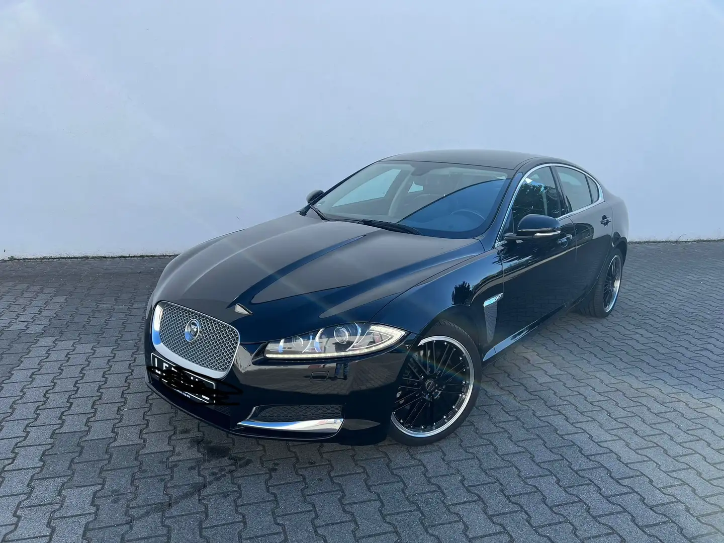 Jaguar XF XF Diesel 2.2 Diesel Siyah - 1