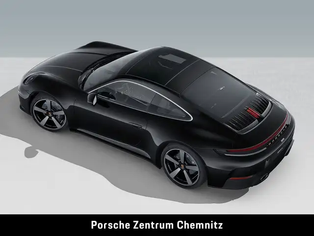 Porsche 911 view 4