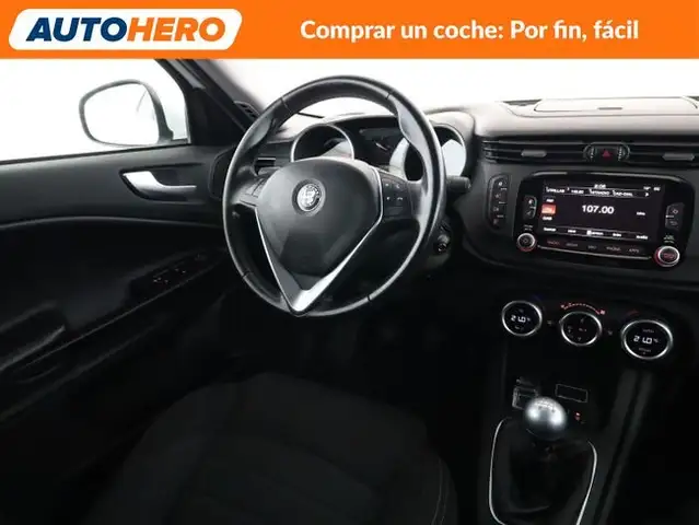 Alfa Romeo Giulietta view 14