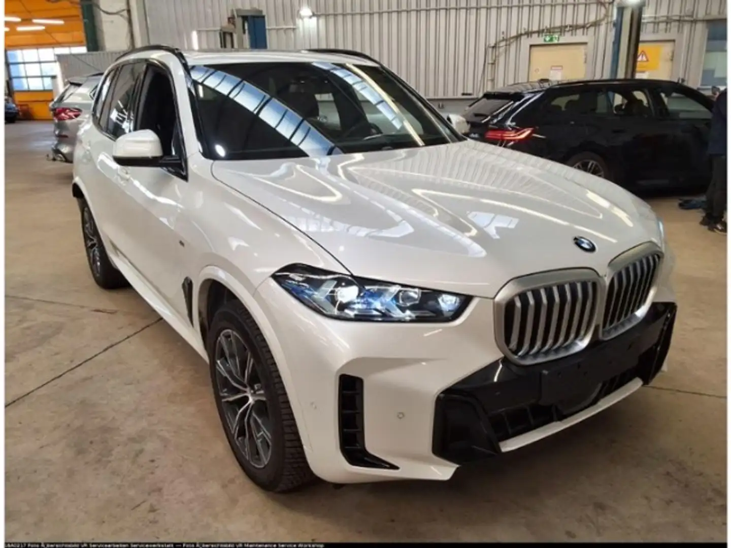 BMW X5 40i M-Sport 20'' Pano ICONIC AHK KlimaSitze ParkAs Weiß - 2