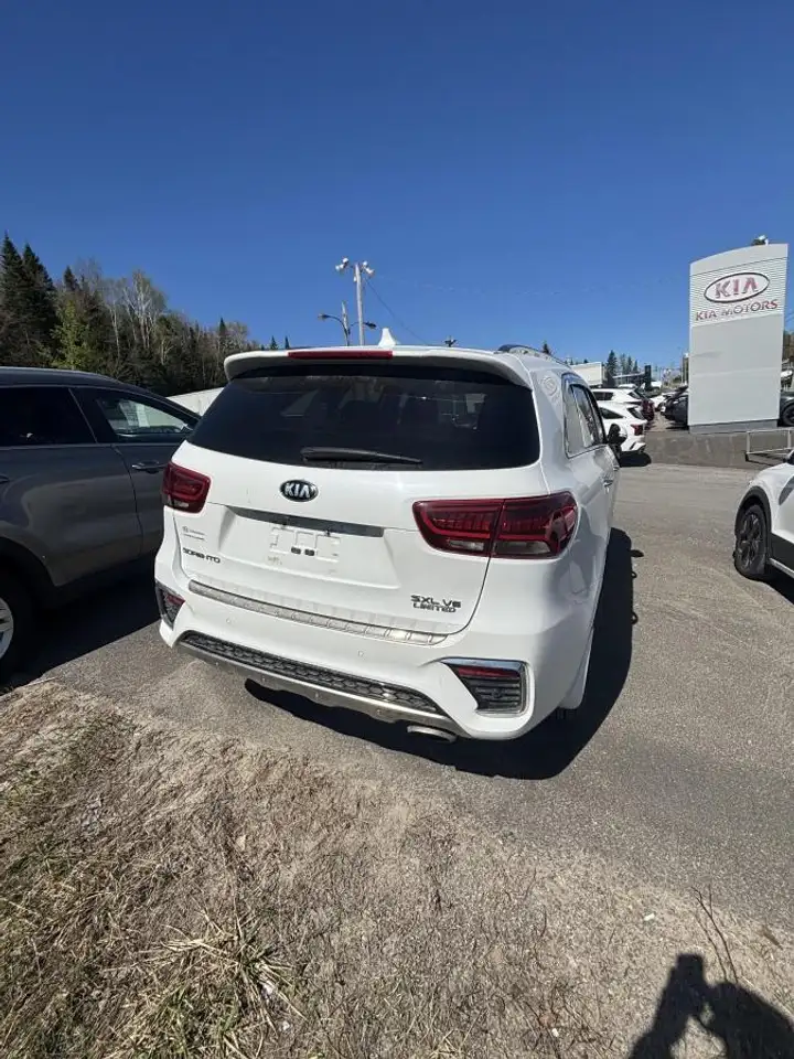 Kia Sorento снимка Kia Sorento