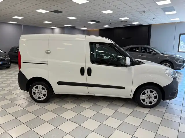 Fiat Doblo view 5