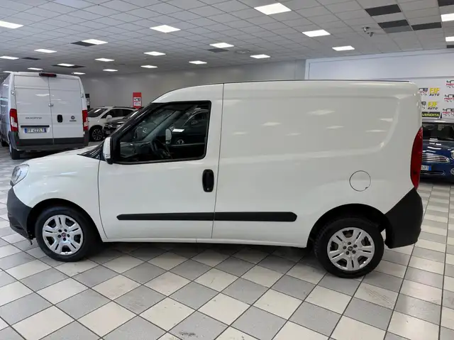 Fiat Doblo view 9