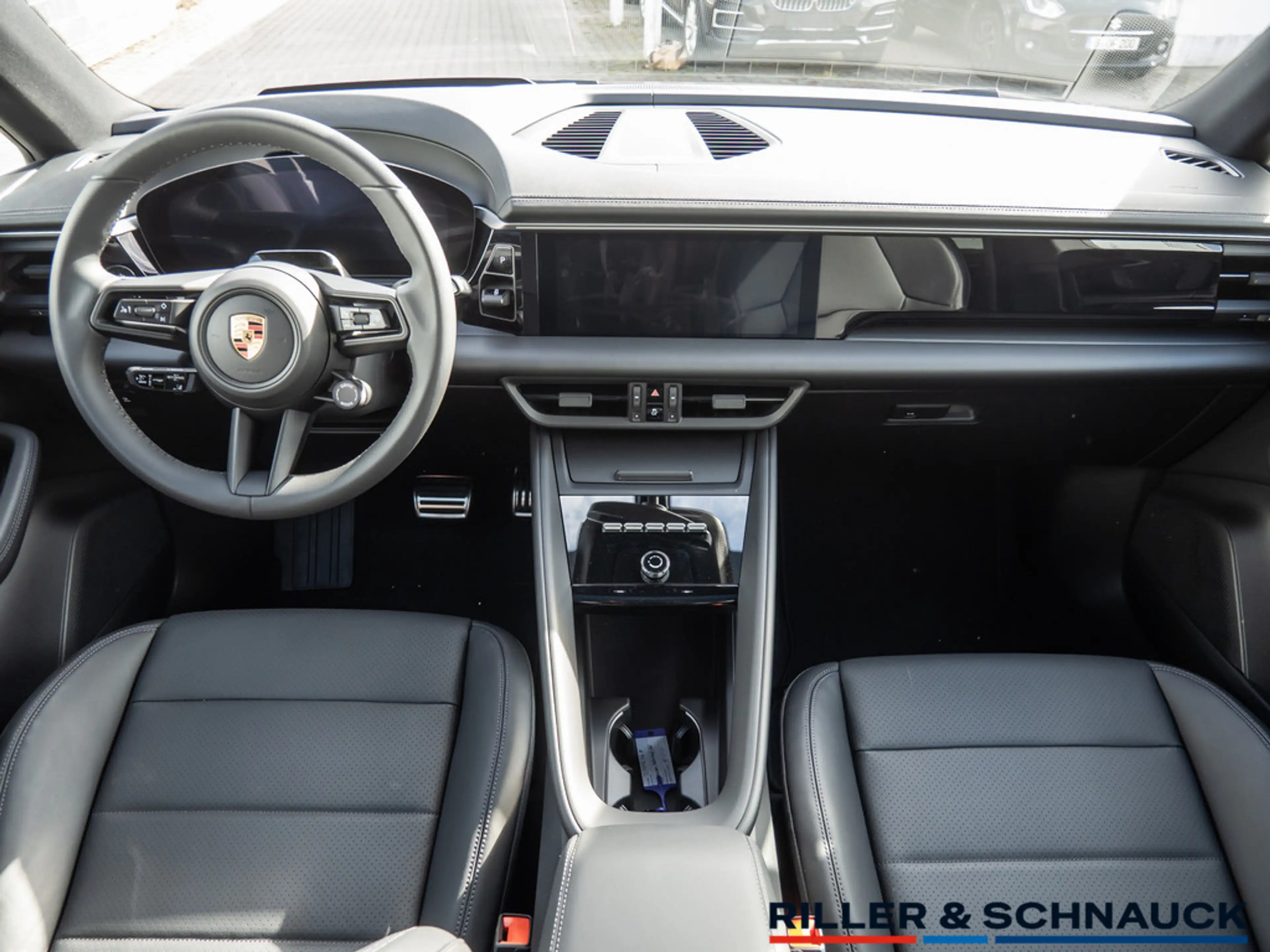 Porsche Macan 4S Electric OHNE ZULASSUNG / PANO+HUD+A — photo 9