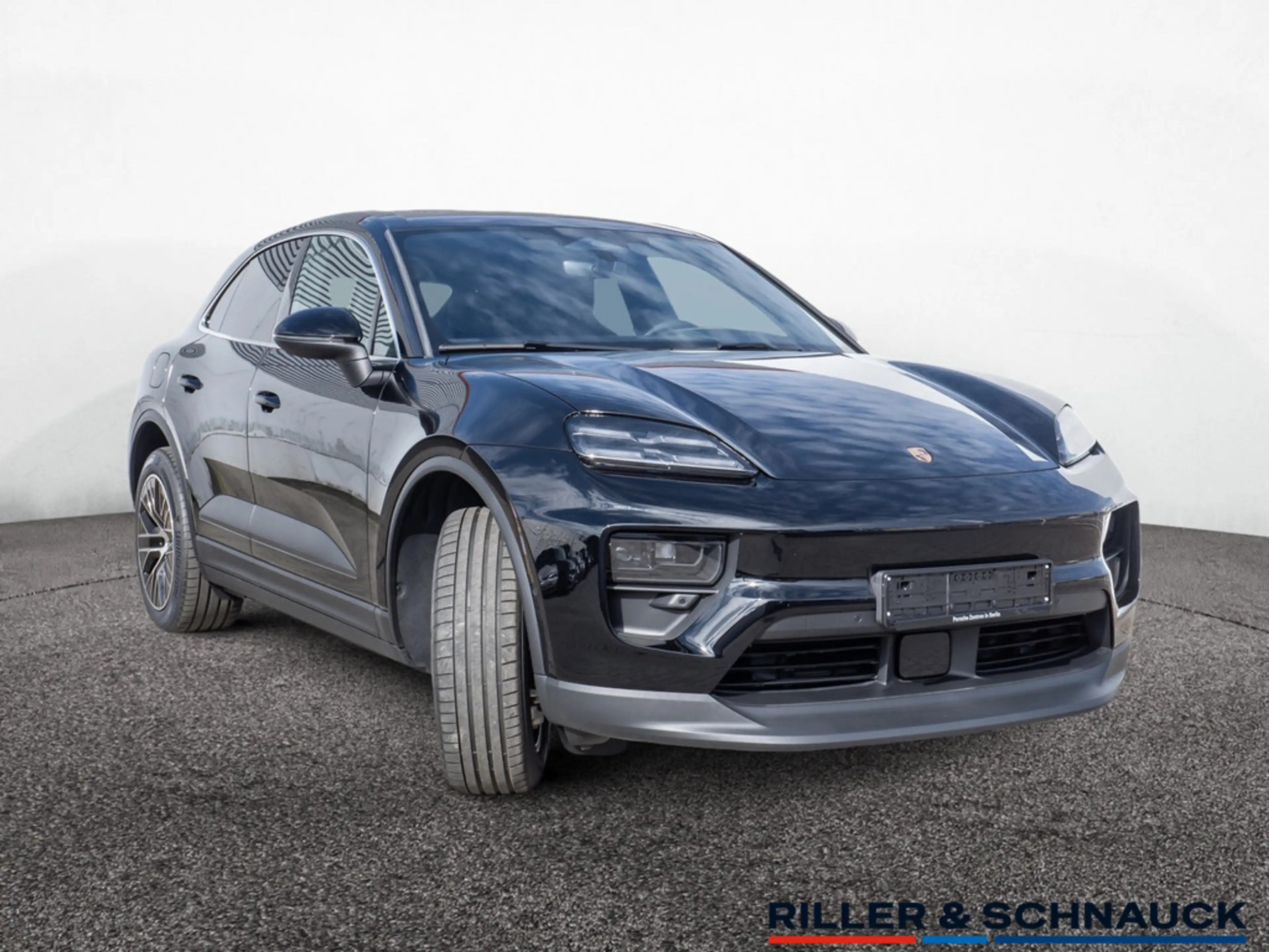 Porsche Macan 4S Electric OHNE ZULASSUNG / PANO+HUD+A — photo 2