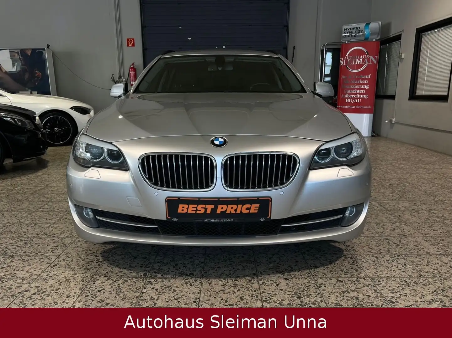 BMW 520 5 Touring 520 d/Autom./Navi/Pano/Bi-Xenon Silber - 2
