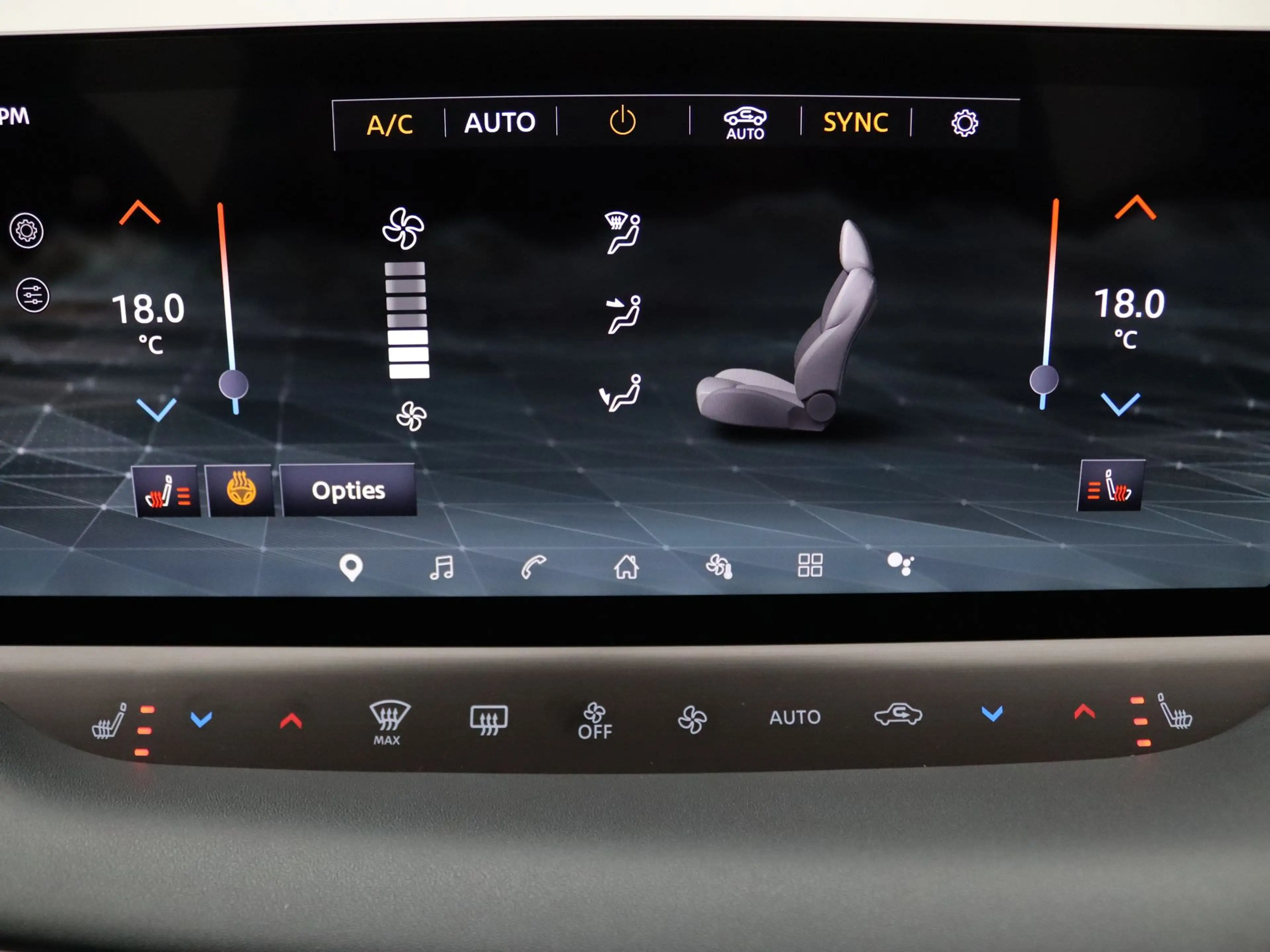 Nissan Leaf Evolve 75 kWh Apple Carplay/Android Auto | Climate — photo 7
