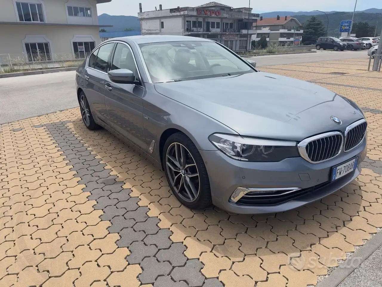BMW 520