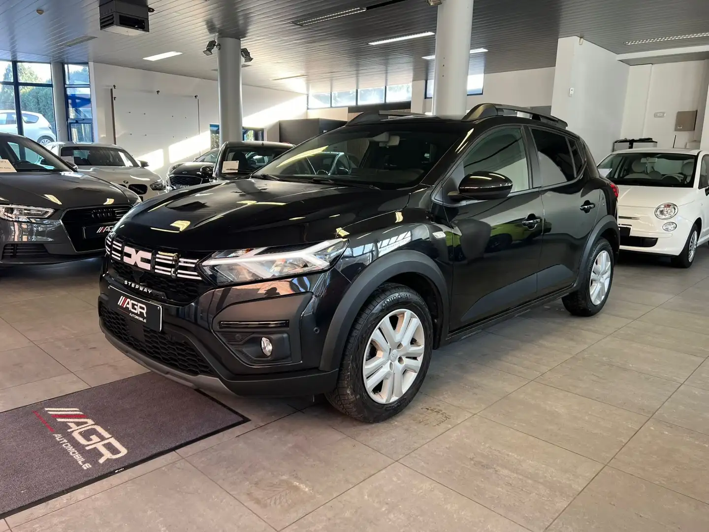 Dacia Sandero SANDERO STEPWAY AUTOMATIQUE Noir - 2