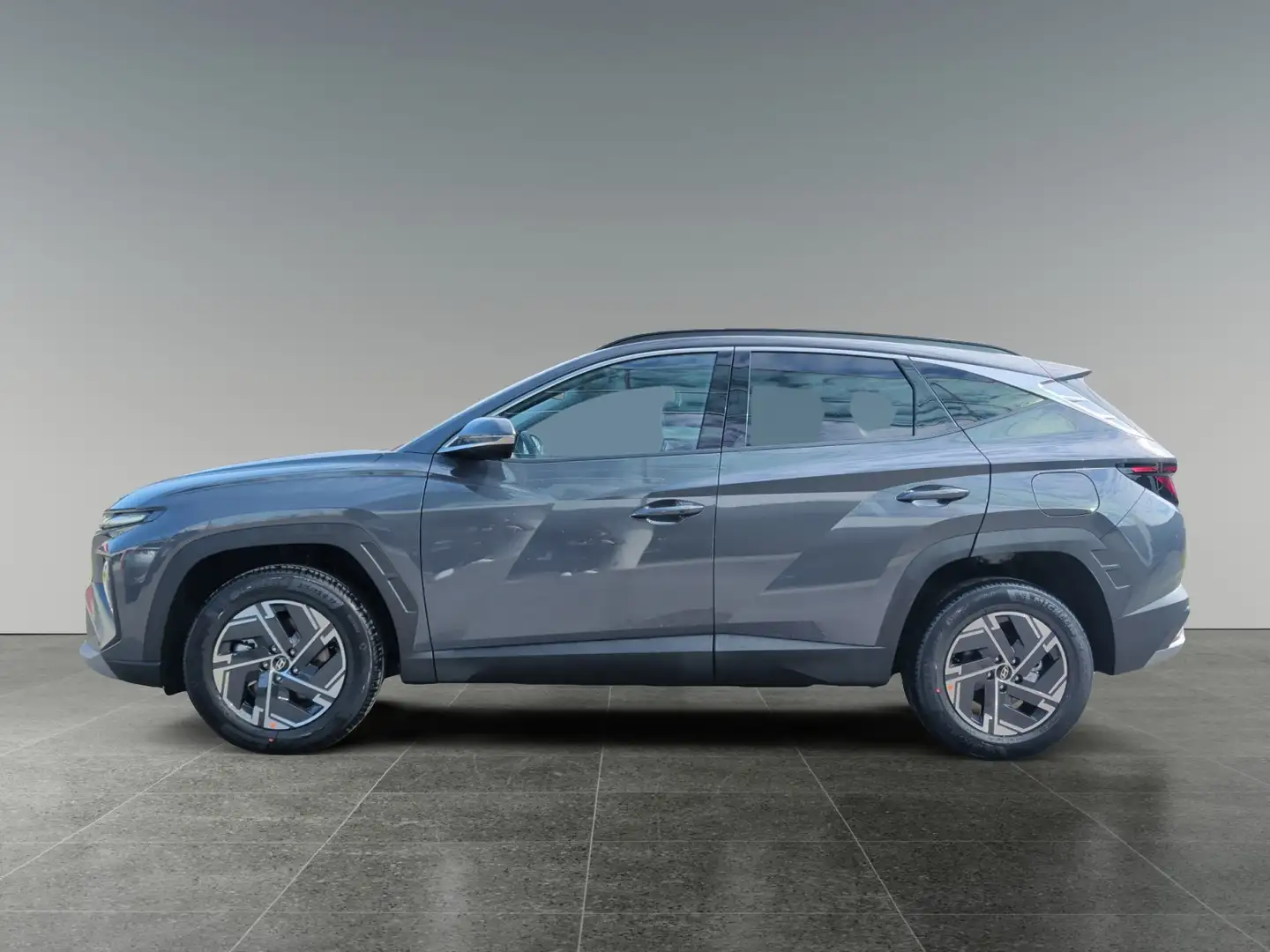 Hyundai TUCSON NX4 Jubile 1,6 T-GDi HEV 4WD AT Grau - 2