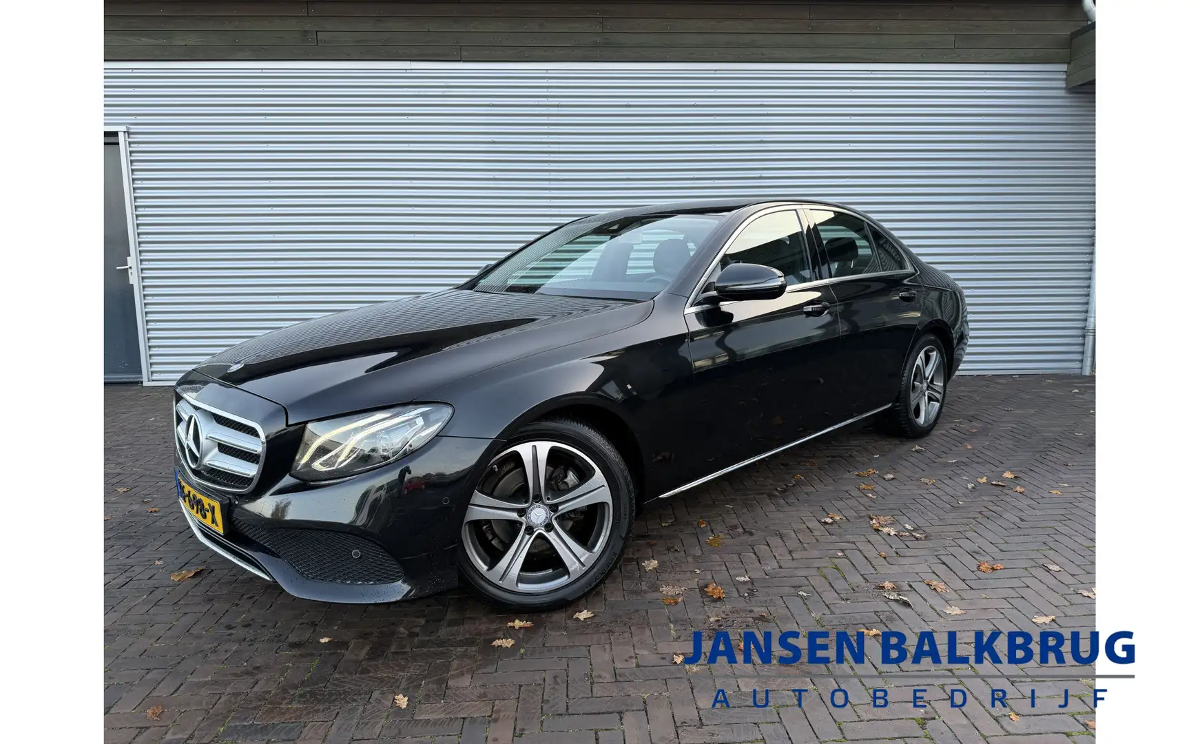 Mercedes-Benz E 220 d Prestige Zwart - 1