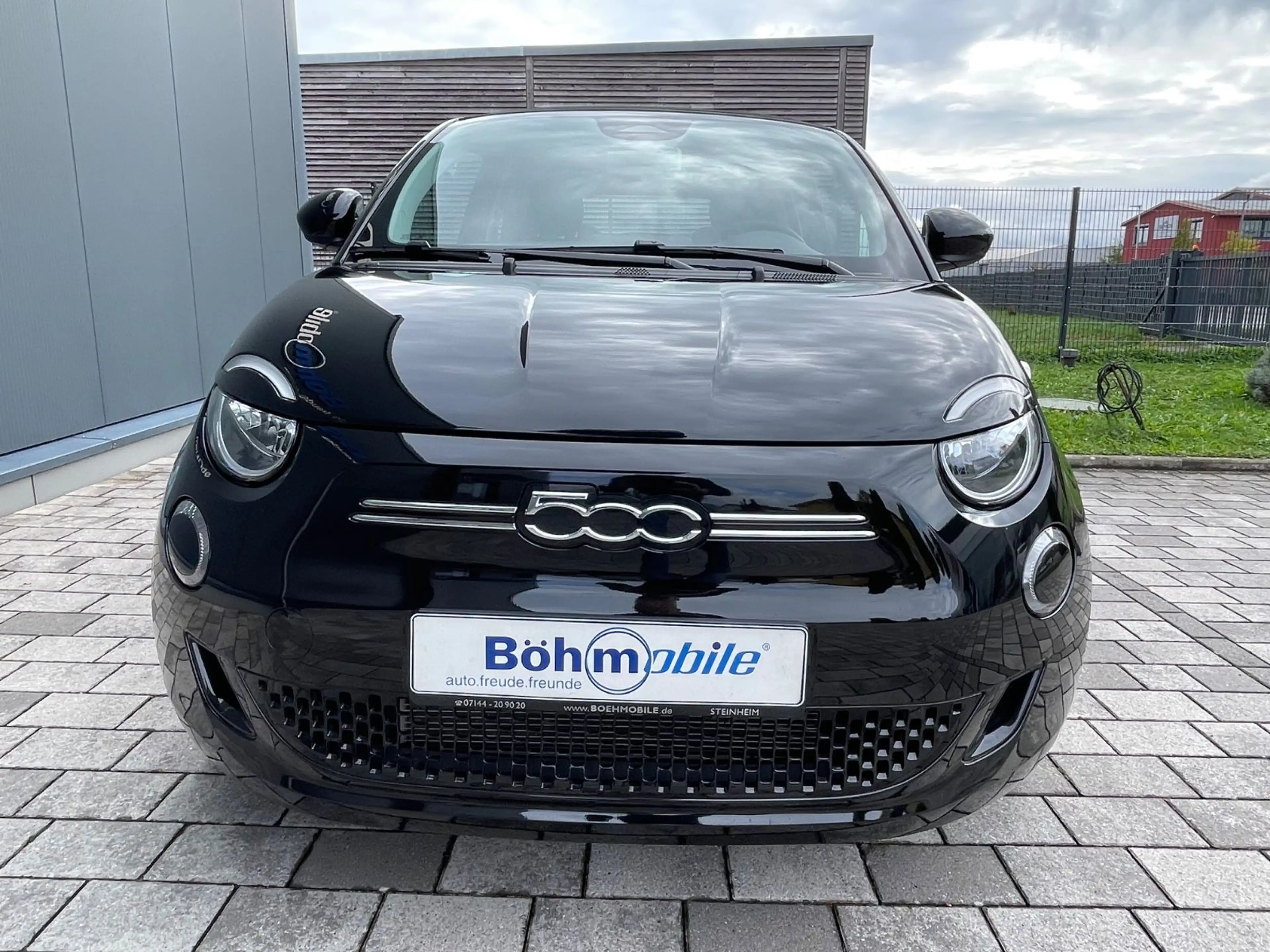 Fiat 500e Icon Cabrio/Navi/Keyless/Winter-Paket — photo 11