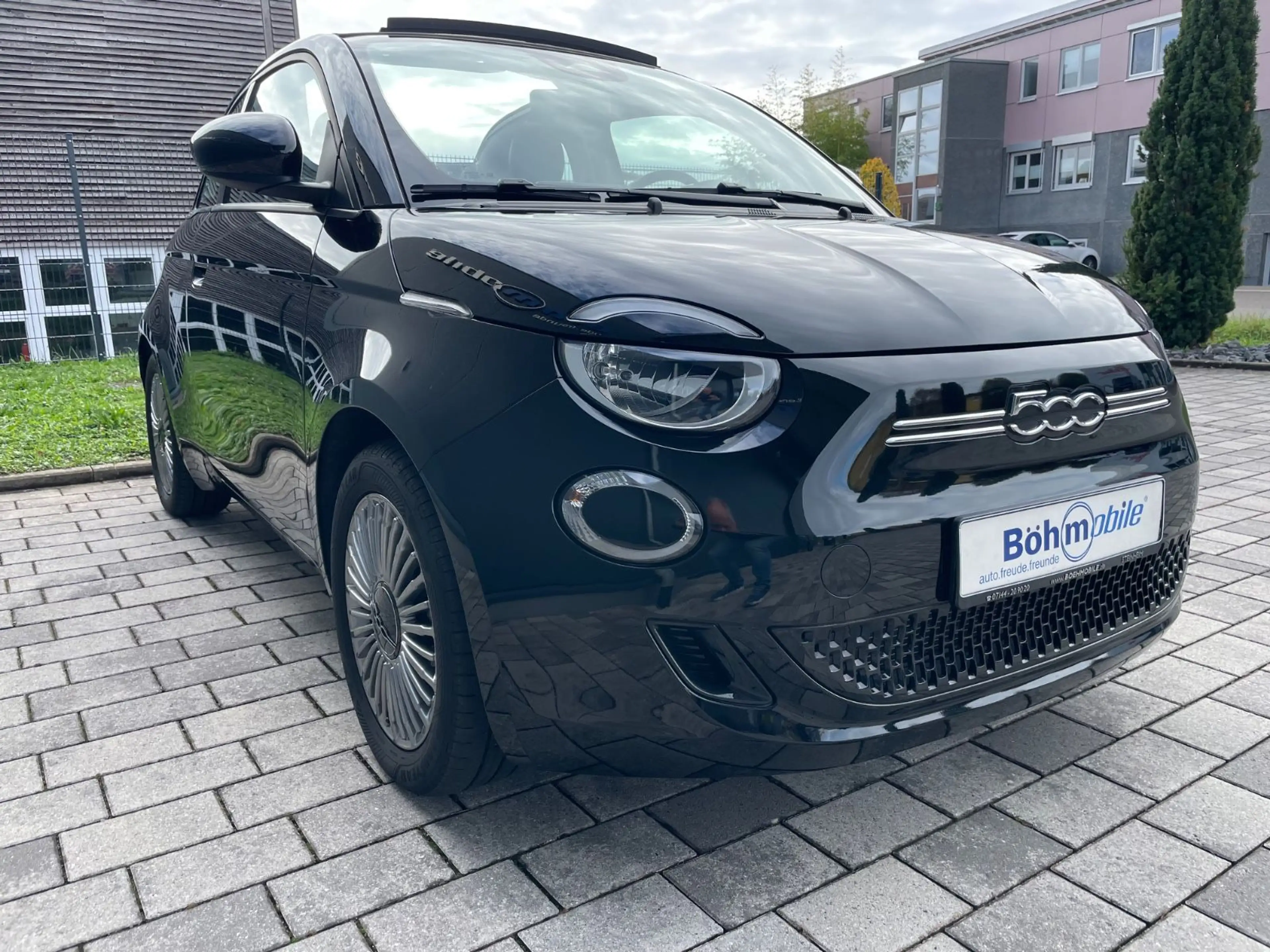 Fiat 500e Icon Cabrio/Navi/Keyless/Winter-Paket — photo 5