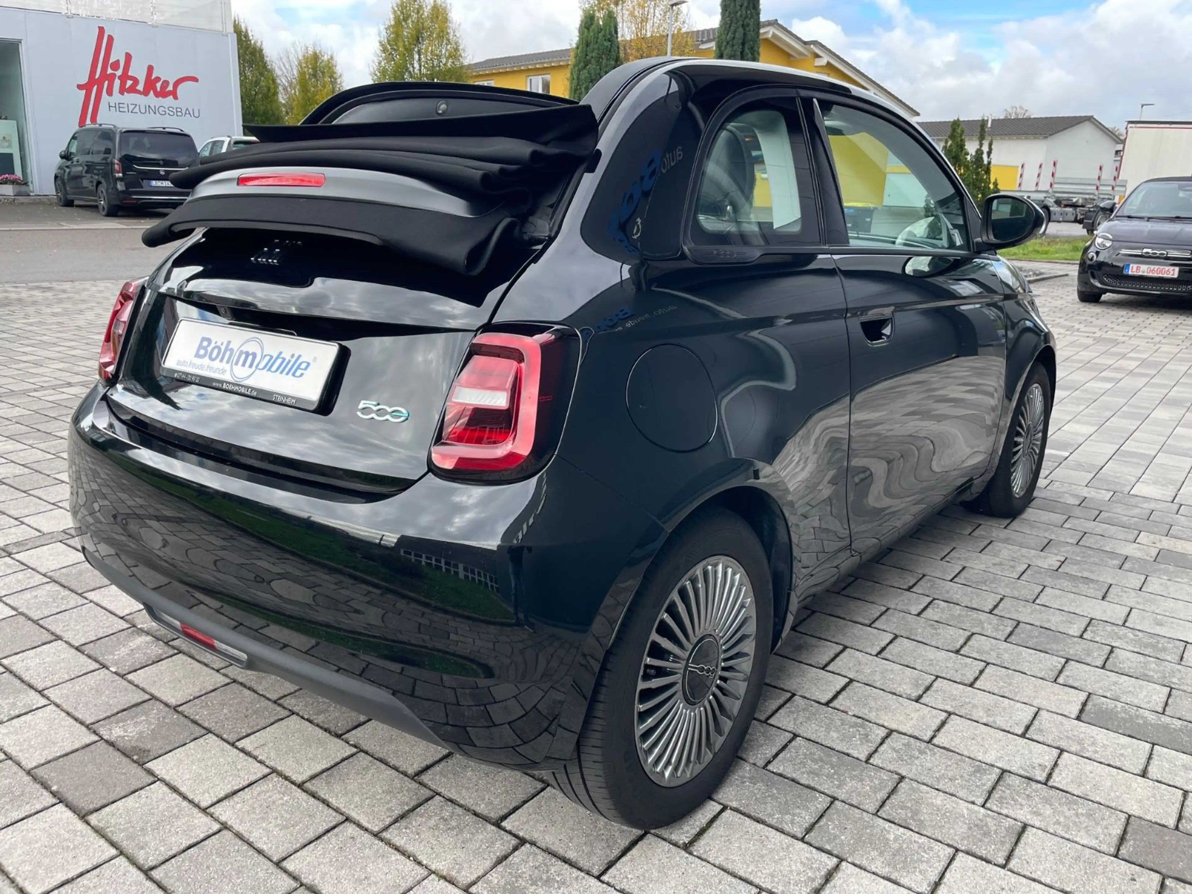 Fiat 500e Icon Cabrio/Navi/Keyless/Winter-Paket — photo 8
