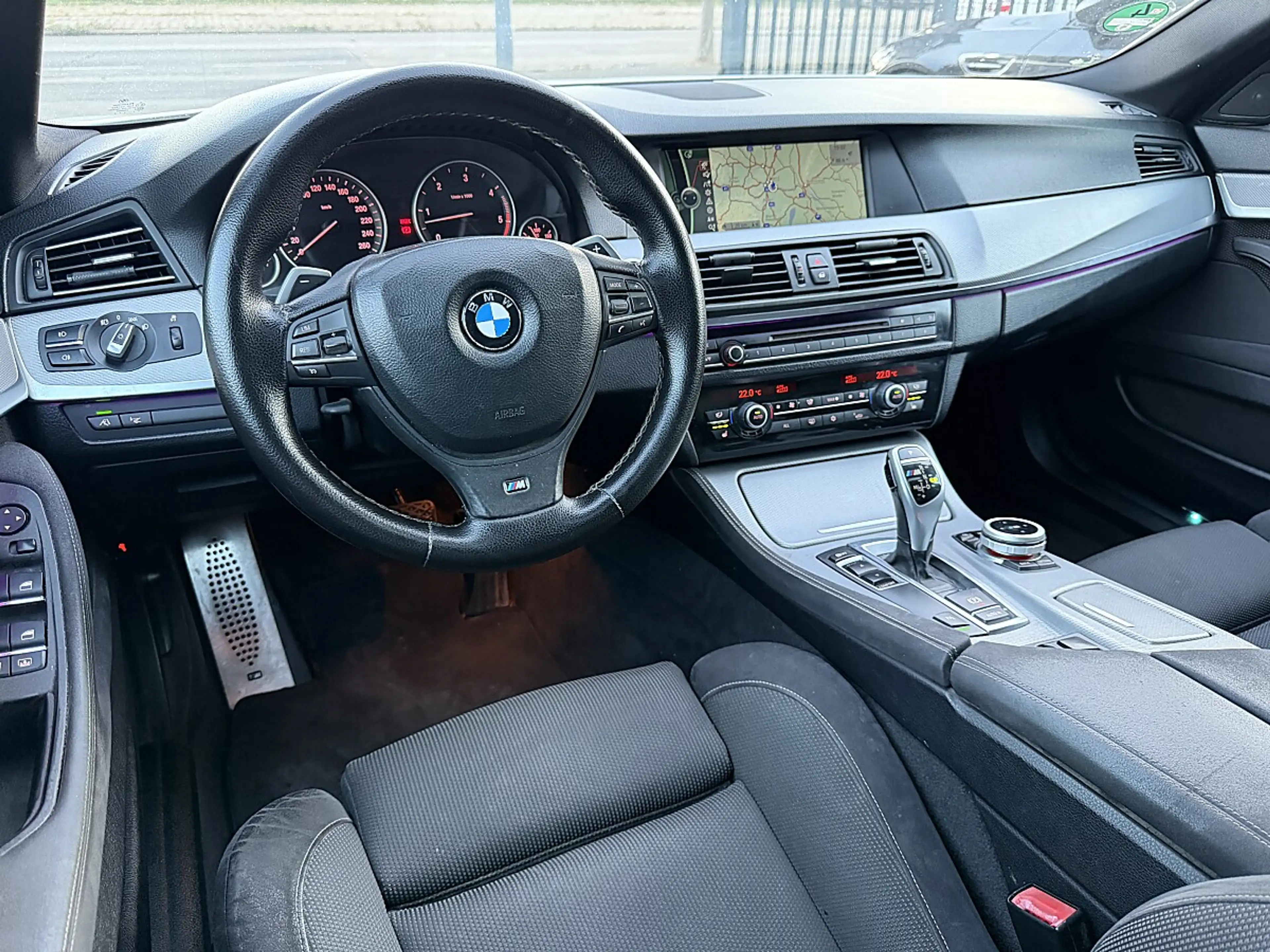 BMW 525 d M-PAKET AB WERK/SCHIEBEDACH/HEAD UP DISPLAY/R... — photo 15