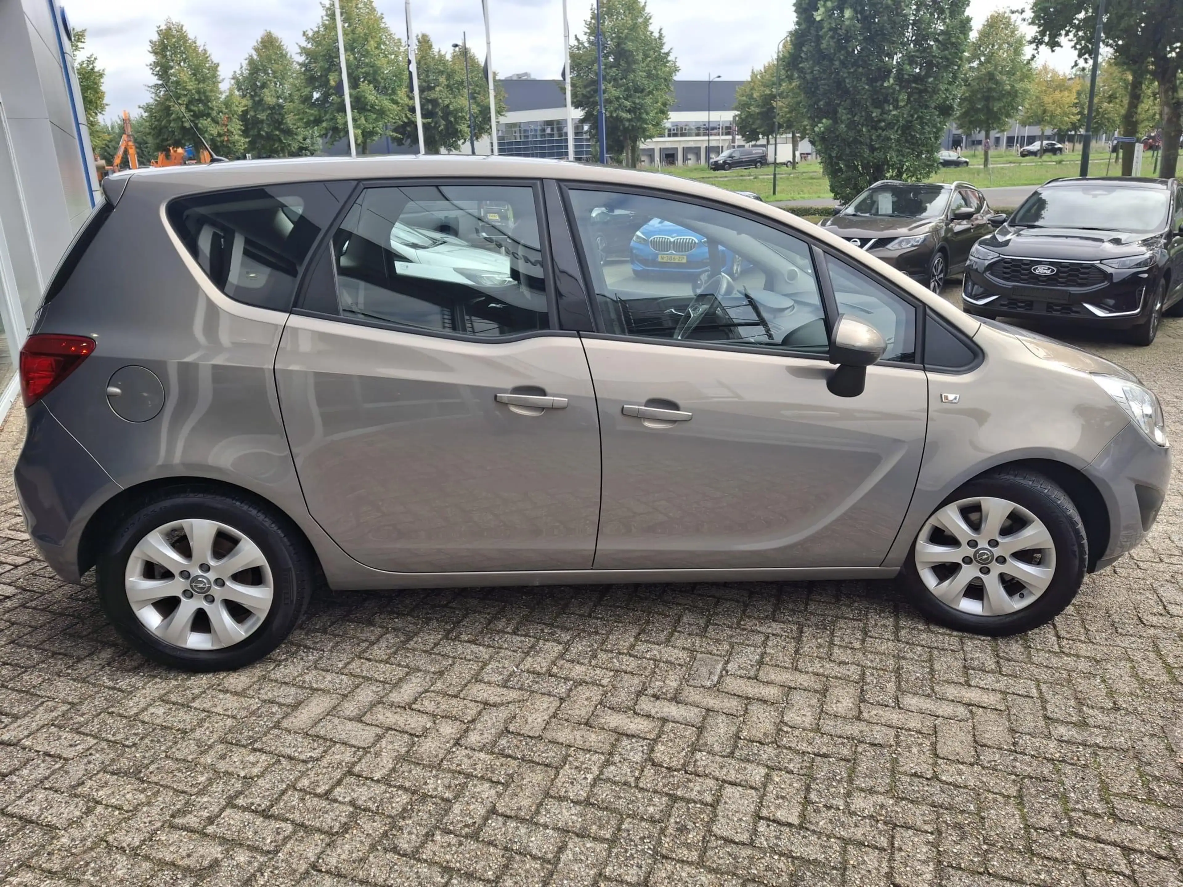 Opel Meriva 1.4 Berlin — photo 6