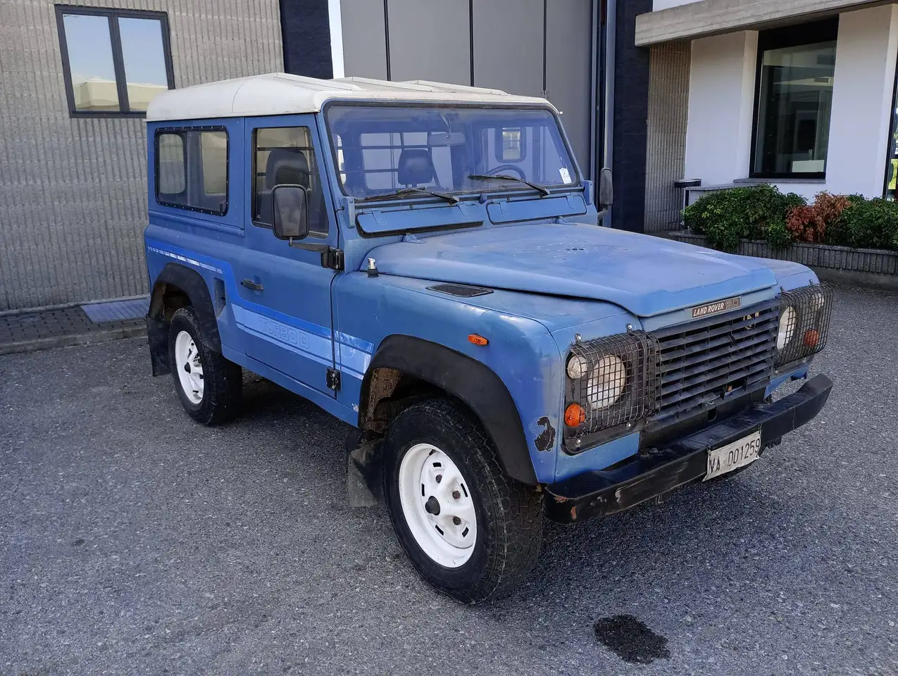 Land Rover Defender 90 2.5 td County SW, foto 1