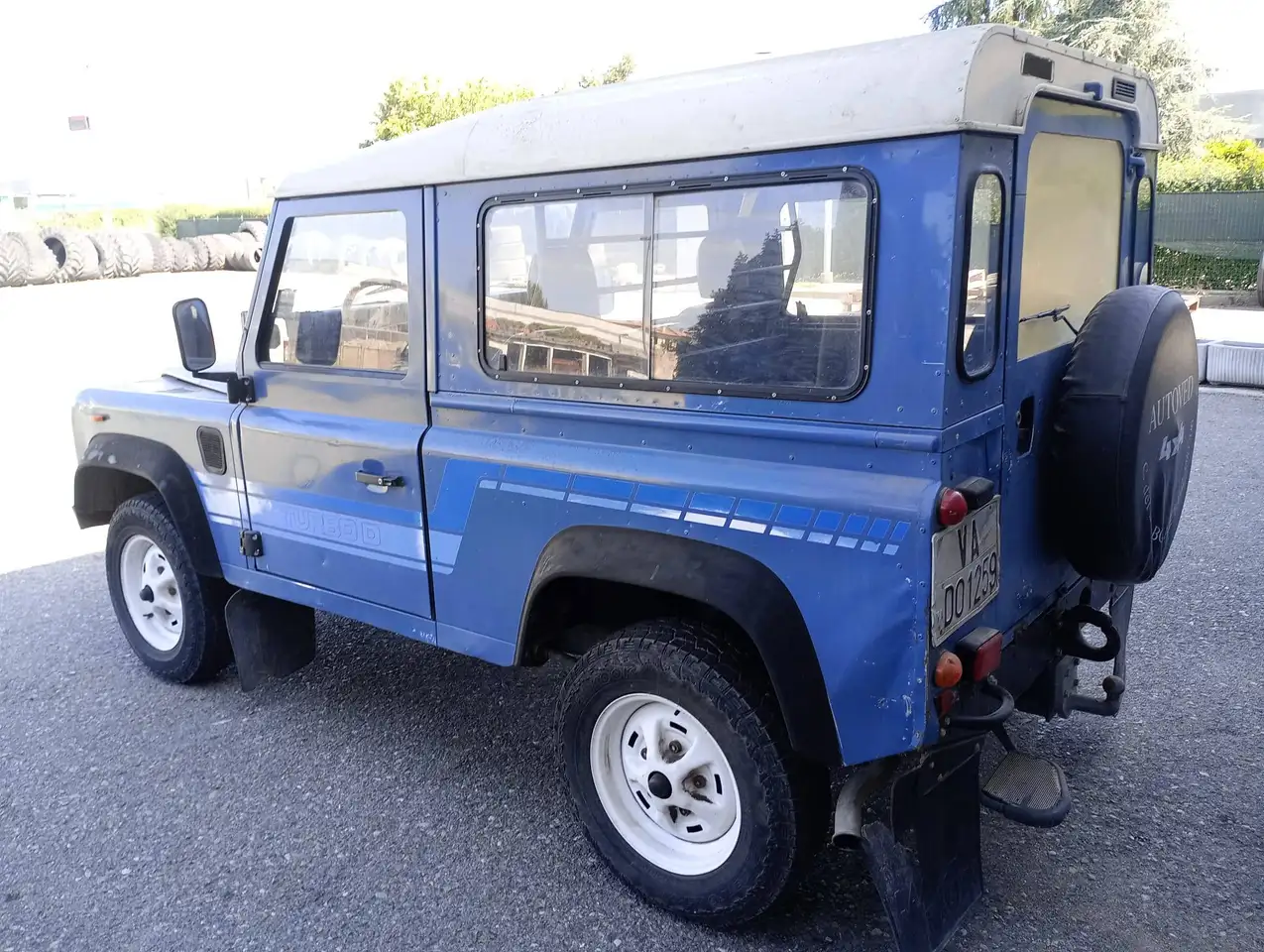 Land Rover Defender 90 2.5 td County SW, foto 3