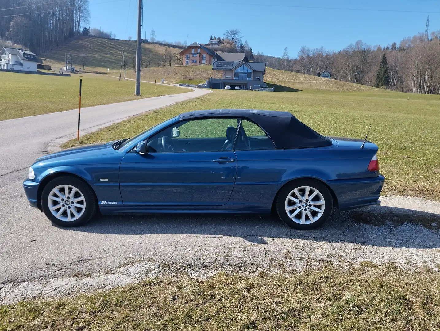 BMW 318 318Ci Cabrio Blau - 2