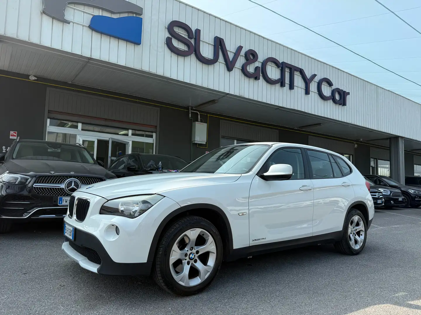 BMW X1 X1 xdrive20d Futura Biały - 1