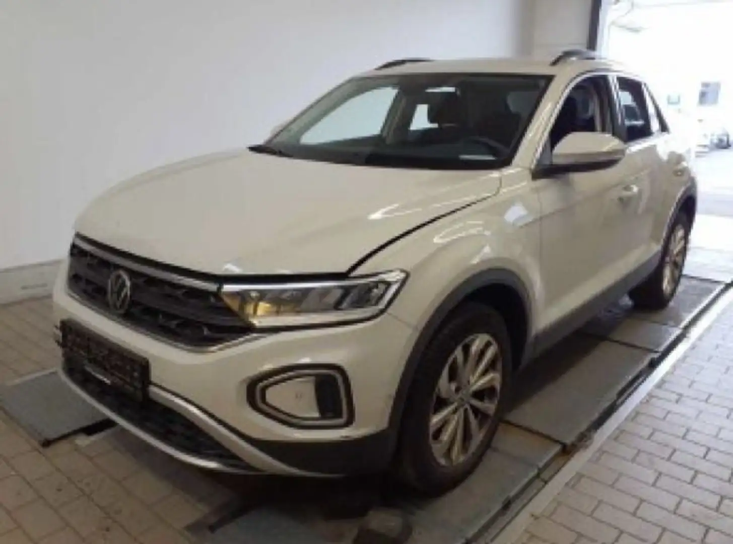 Volkswagen T-Roc Life 2.0 TDI DSG*NAVI*AHK*KAM*Virtual*SHZ* Grau - 2