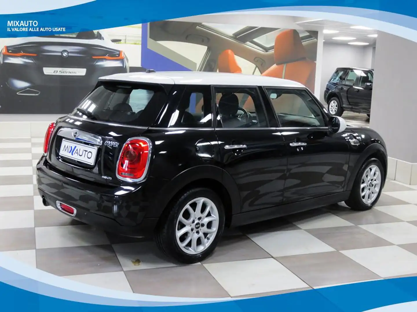 MINI Cooper 1.5 136cv 5 Porte Boost Seven AUT EU6B Nero - 2