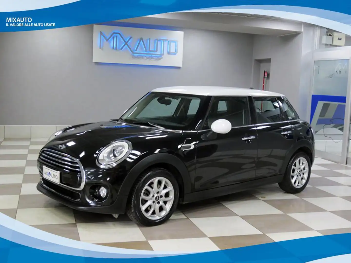 MINI Cooper 1.5 136cv 5 Porte Boost Seven AUT EU6B Nero - 1