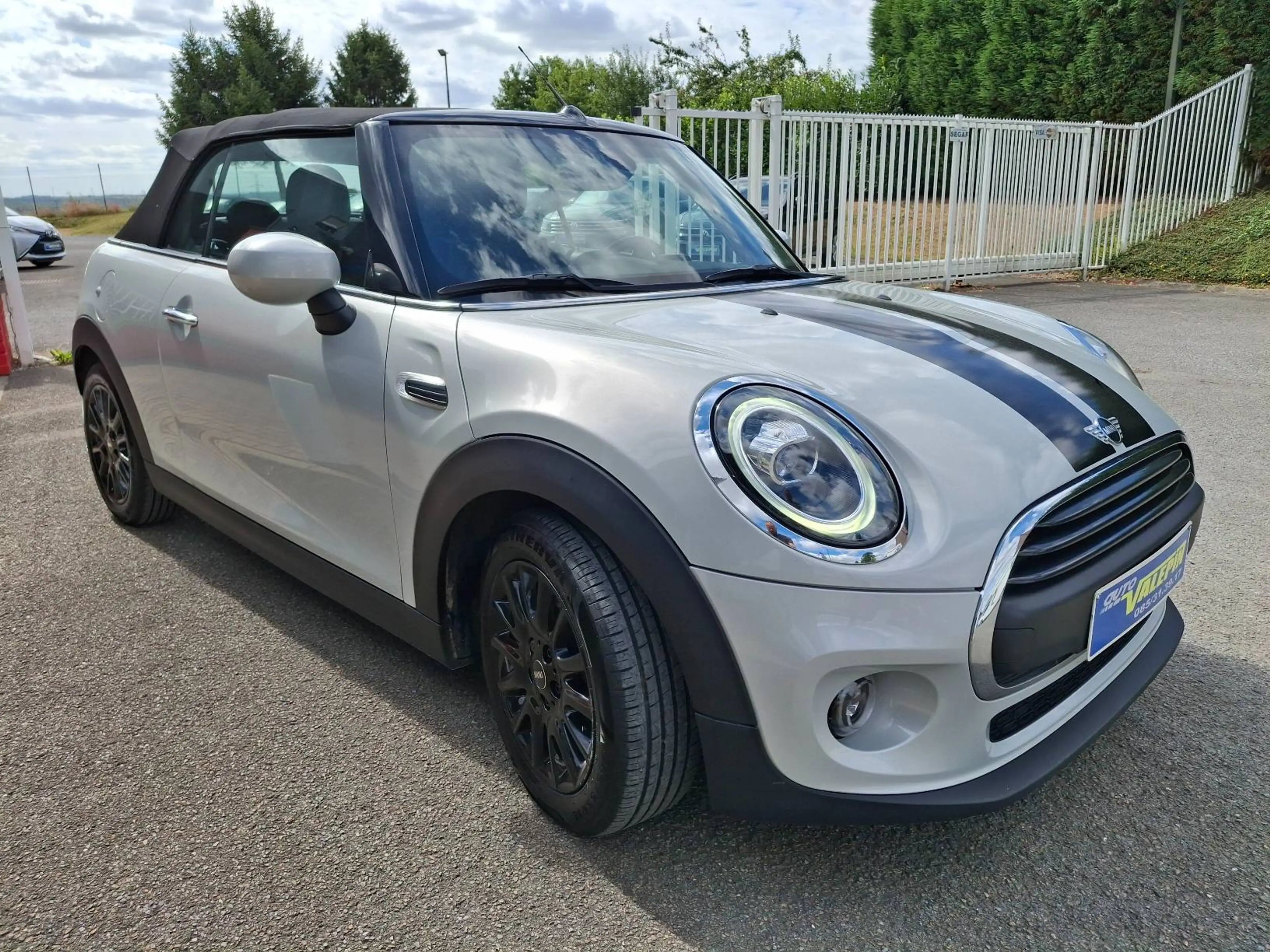 MINI One Cabrio Mini Cabriolet 1.5 One 102cv GPS/BT/PH AUT/JA/SIEGES CHAUFF... — photo 3