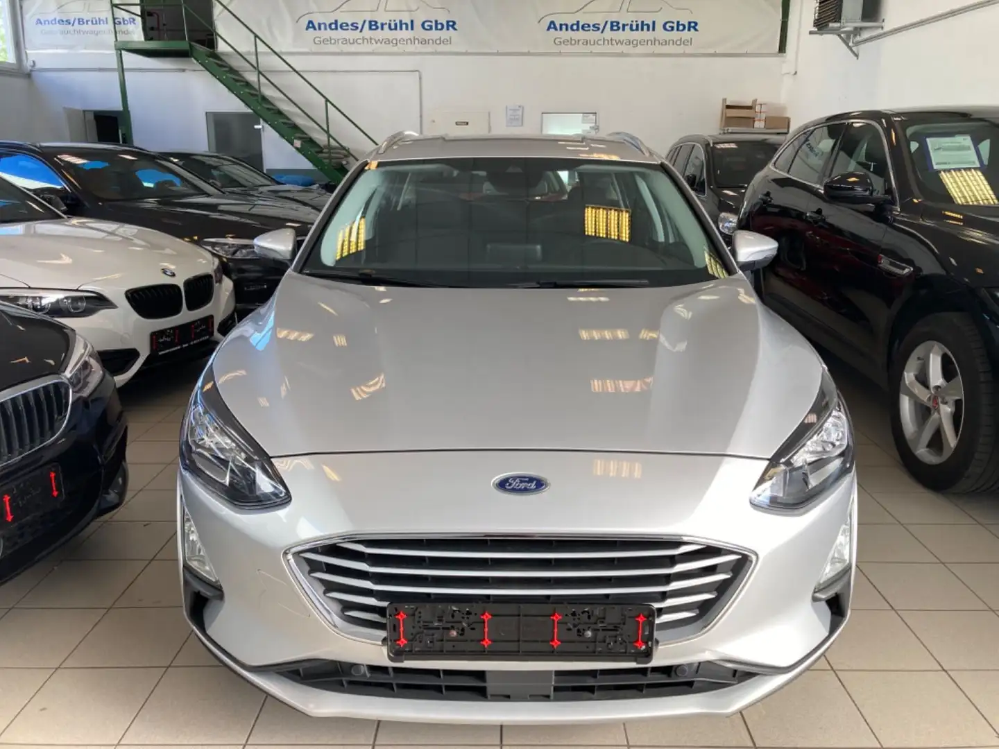 Ford Focus Turnier 1.5 EB Cool & Connect Navi LED Silber - 2