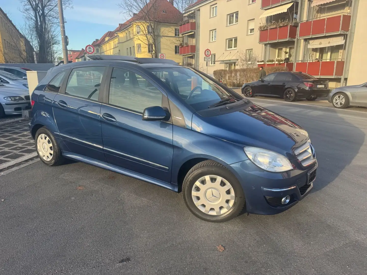 Mercedes-Benz B 150 B B 150 - 1