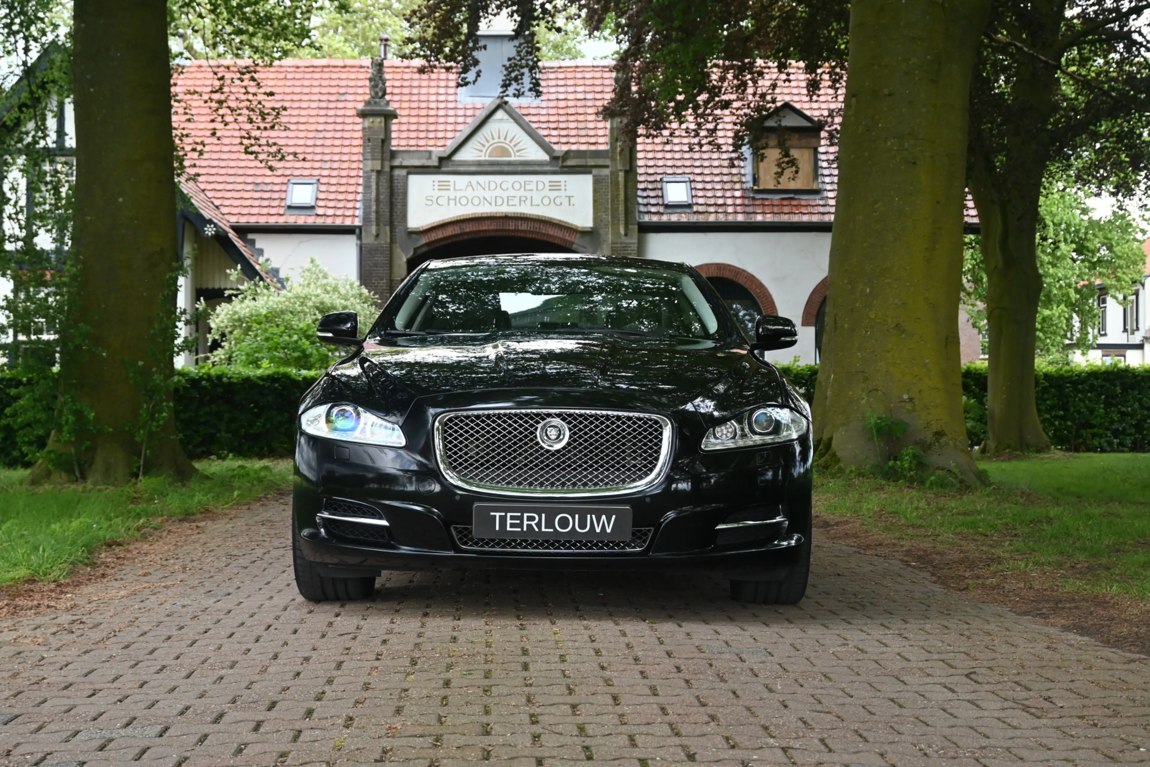 Jaguar XJ 3.0 V6D Premium Luxury — photo 5