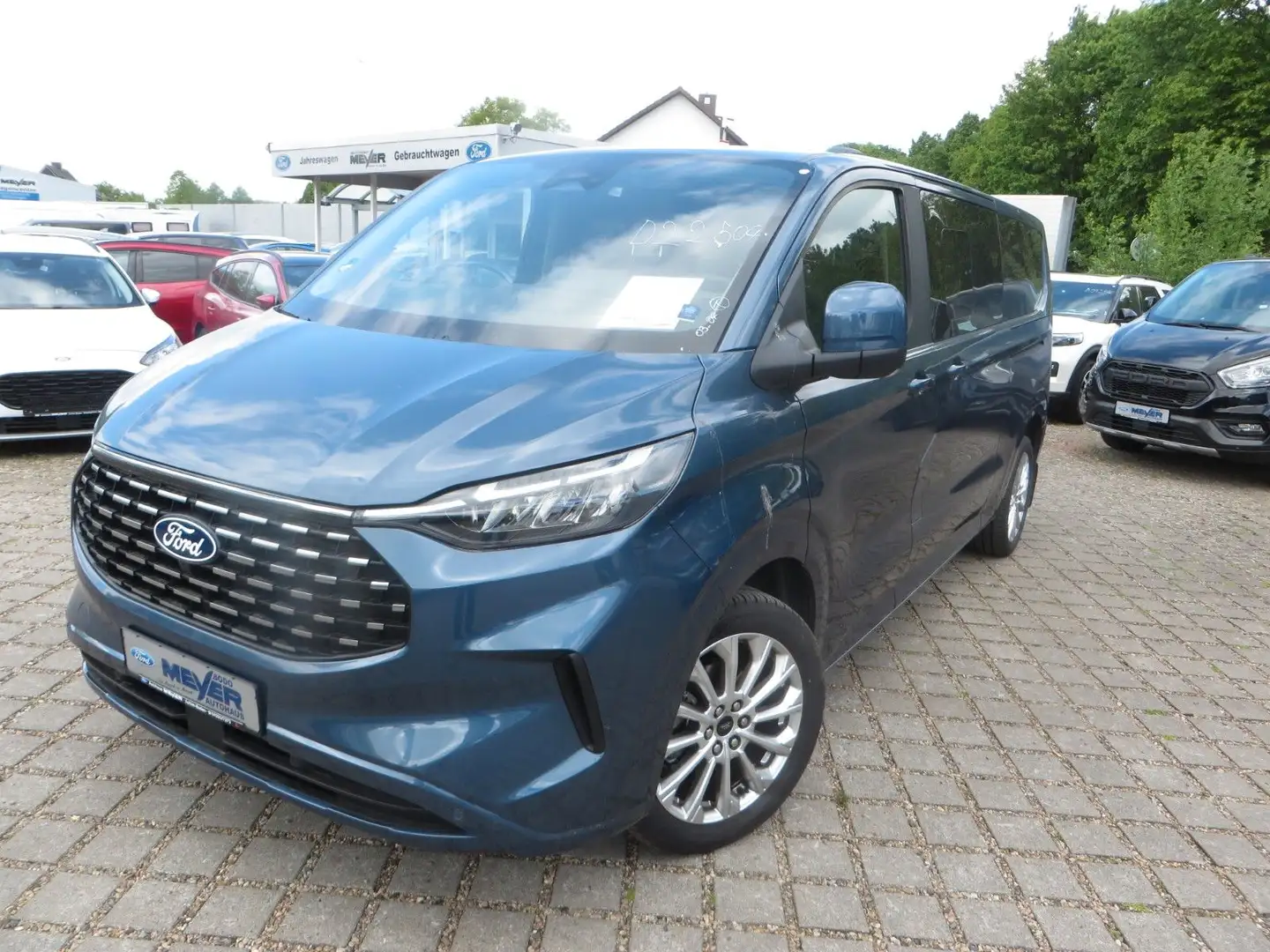 Ford Tourneo Custom L2 Tourneo Titanium Automatik AWD Blau - 1