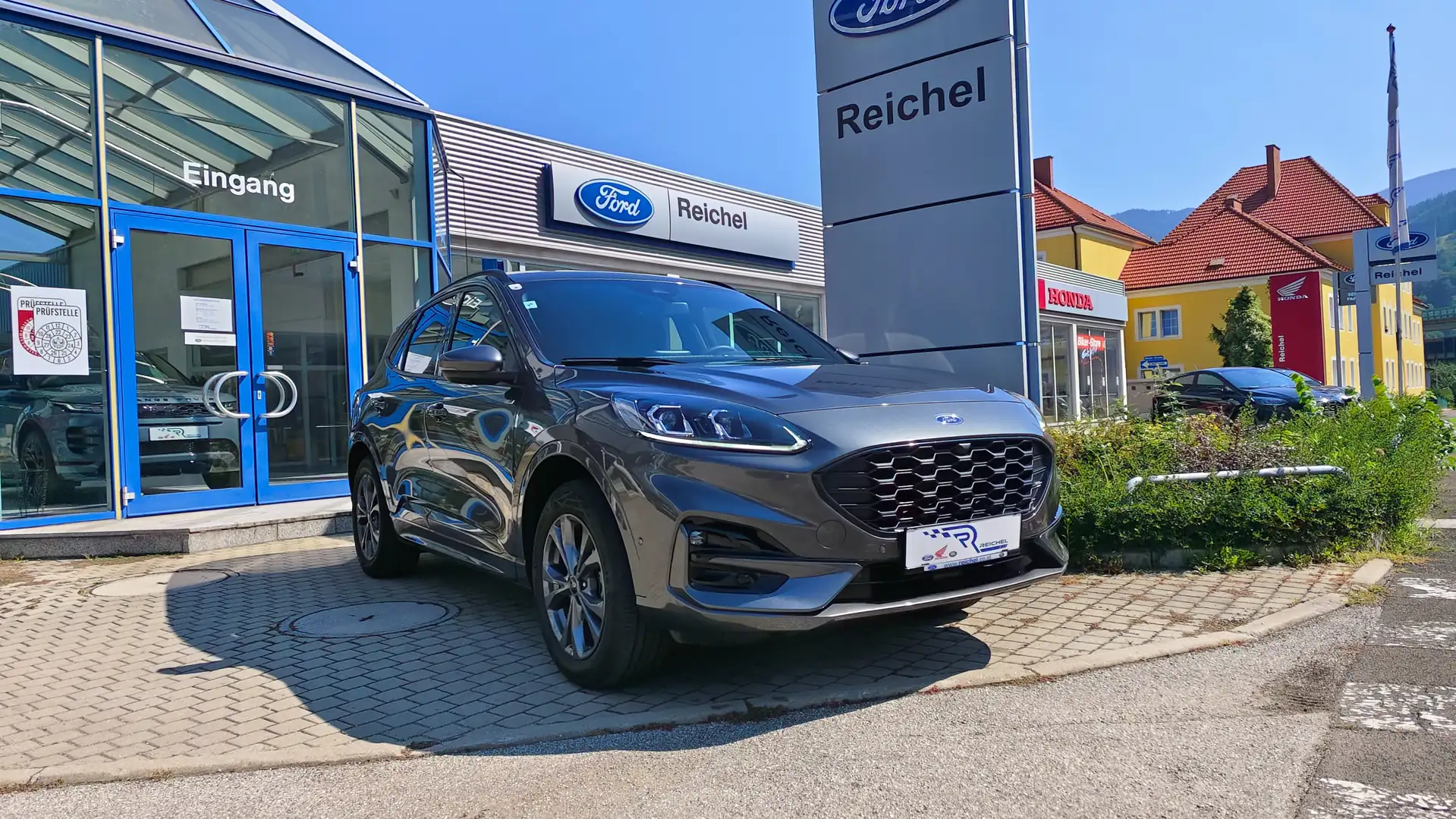 Ford Kuga Plug-In Hybrid ST-Line X Grau - 1