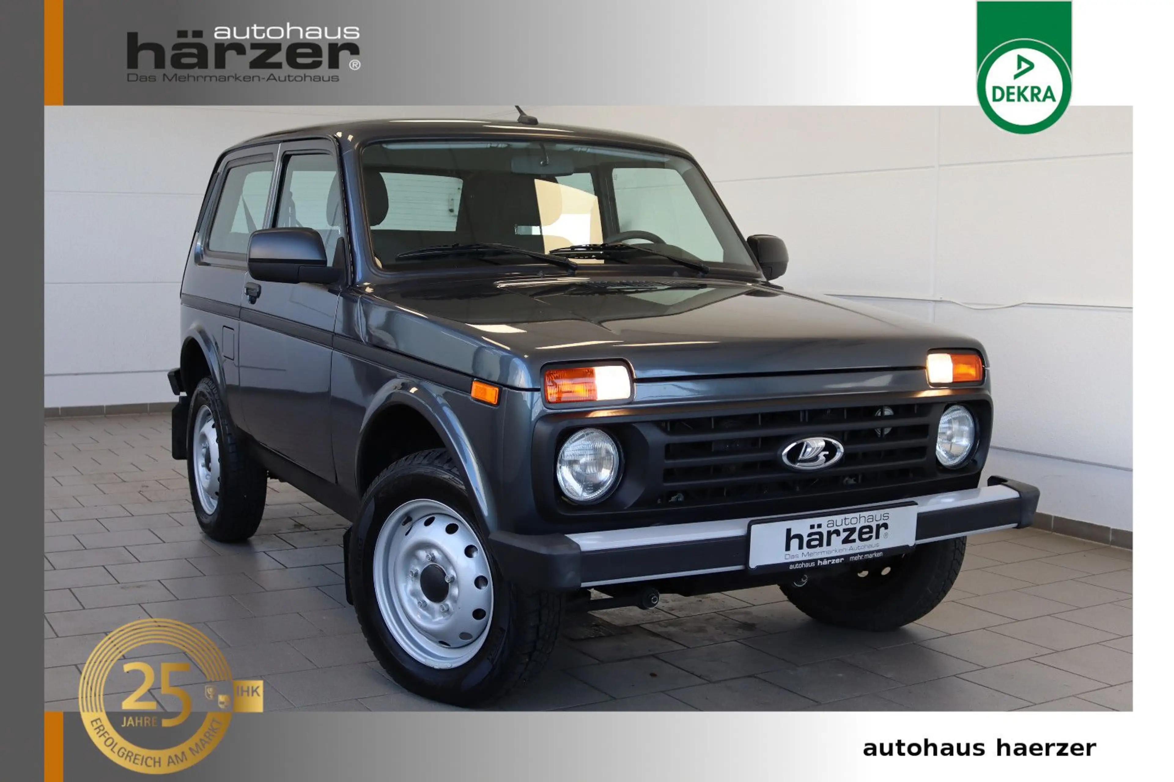 Lada Niva Legend 4x4 *AHK*el.Fensterheber*Radio*