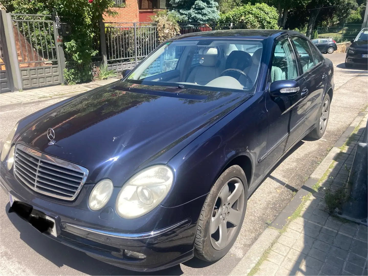 Mercedes-Benz E 500 4M Aut. CON GLP Y GANCHO REMOLQUE . CARPLAY - 1