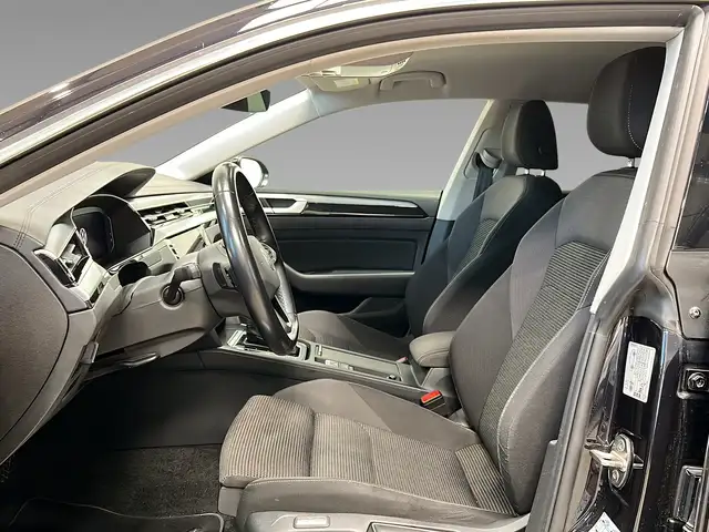 Volkswagen Arteon view 9