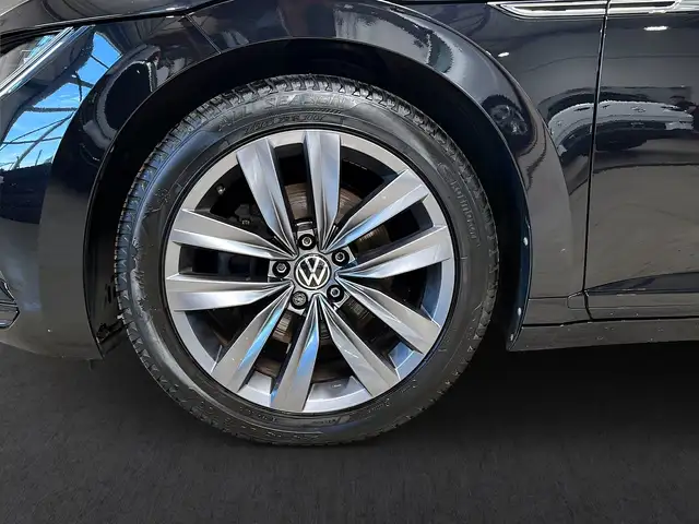 Volkswagen Arteon view 4